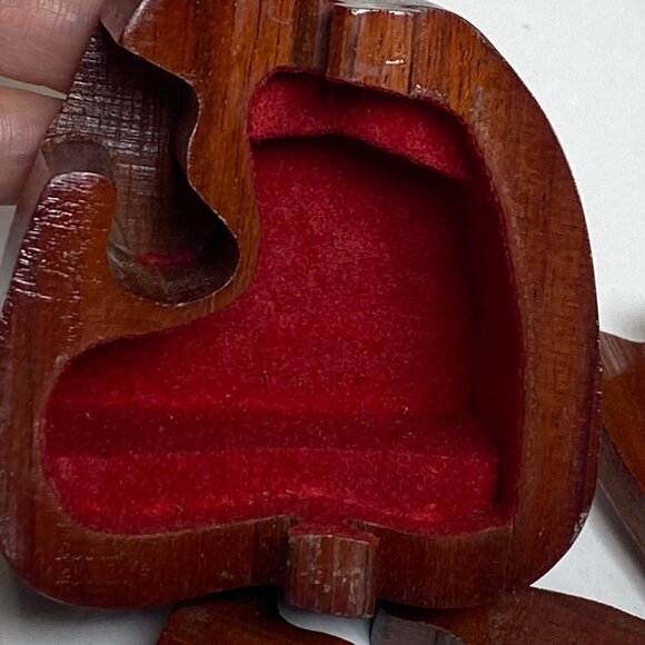 Vintage Wooden Apple Puzzle Box 4 Pieces Trinket Jewelry Container Felt Lining - Picture 6 of 7